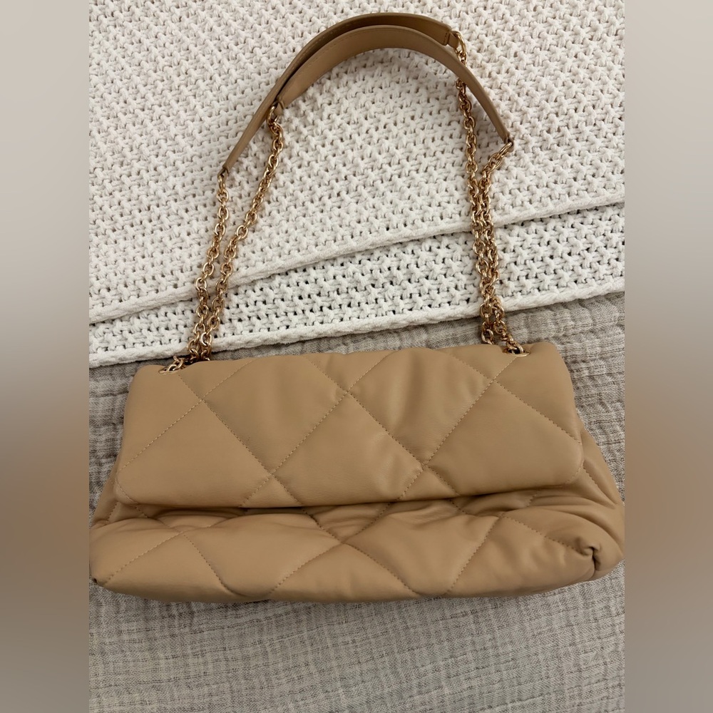 H&M Quilted Shoulder Bag in Camel Tan with Gold Chain